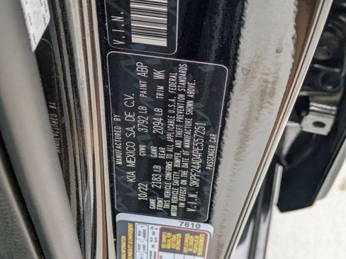 Used 2023 Kia Forte LXS w/ LXS Technology Package FWD image 17
