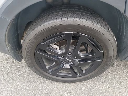 Certified 2024 Kia Telluride EX X-Line AWD/4WD image 8
