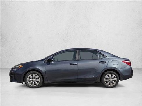 Used 2015 Toyota Corolla LE image 8