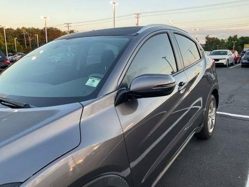 Used 2020 Honda HR-V EX image 10
