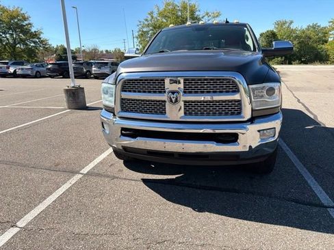Used 2016 RAM 2500 Laramie AWD/4WD image 3
