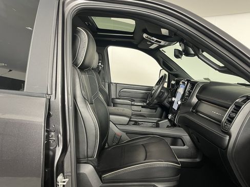 Used 2024 RAM 2500 Limited image 29