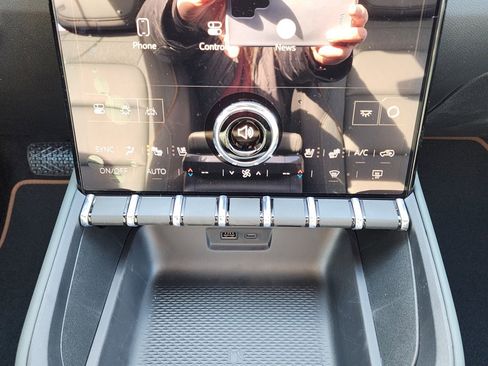 New 2026 GMC Terrain AT4 w/ Convenience Package III image 28