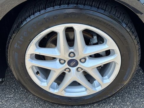 Used 2014 Ford Fusion SE FWD image 14