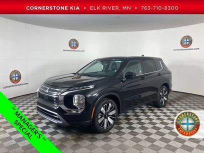 Used 2025 Mitsubishi Outlander SE