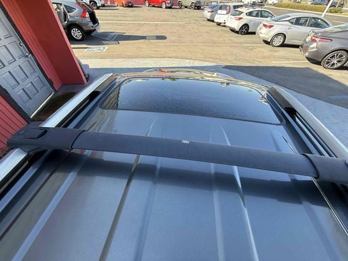 Used 2018 Toyota RAV4 SE w/ All Weather Liner Package FWD image 52