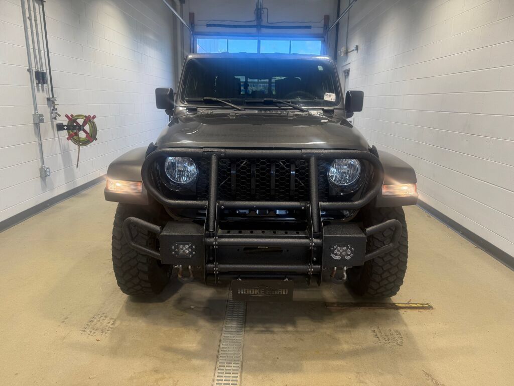Used 2021 Jeep Gladiator Sport AWD/4WD image 8