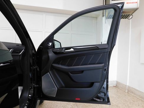 Used 2014 Mercedes-Benz ML 63 AMG 4MATIC image 68