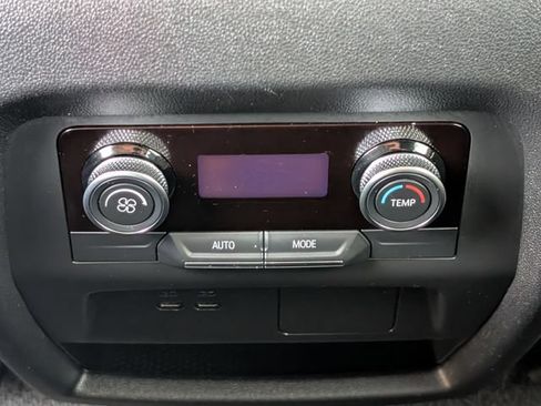 Used 2026 Buick Enclave Preferred FWD image 32