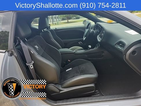 Used 2022 Dodge Challenger R/T Scat Pack w/ Shaker Package RWD image 33
