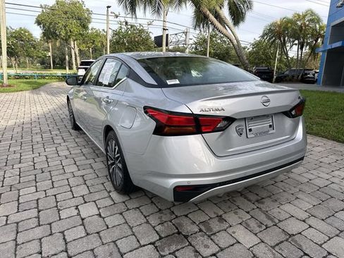 Used 2024 Nissan Altima 2.5 SV FWD image 33