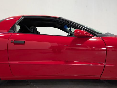 Used 1996 Pontiac Firebird Formula image 39
