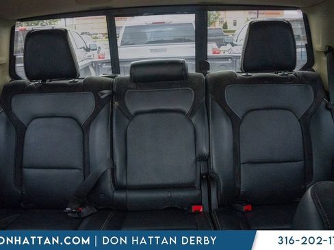 Used 2019 RAM 1500 Laramie AWD/4WD image 14