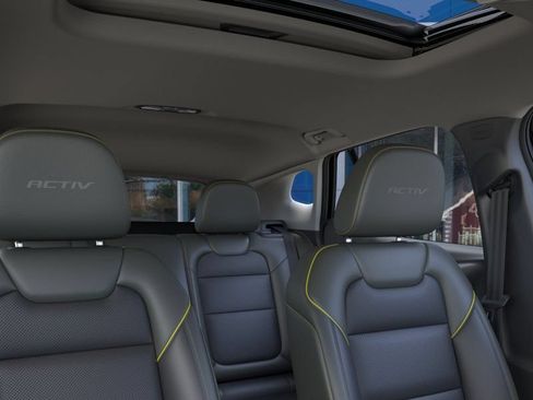 New 2026 Chevrolet Trax ACTIV w/ Sunroof Package FWD image 24