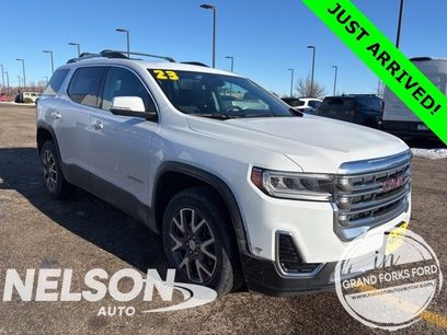 Used 2023 GMC Acadia SLE w/ Driver Convenience Package