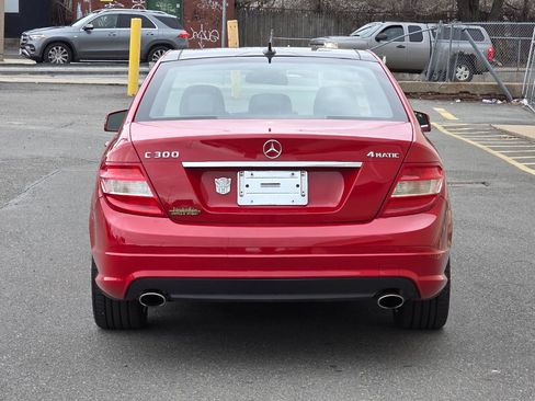 Used 2011 Mercedes-Benz C 300 4MATIC Sedan image 6