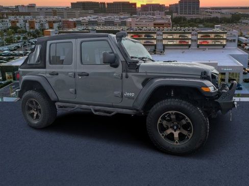 Used 2019 Jeep Wrangler Unlimited Sport image 33