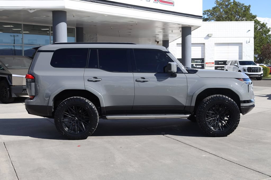 Used 2026 Lexus GX 550 w/ Accessory Package (2T) AWD/4WD image 7