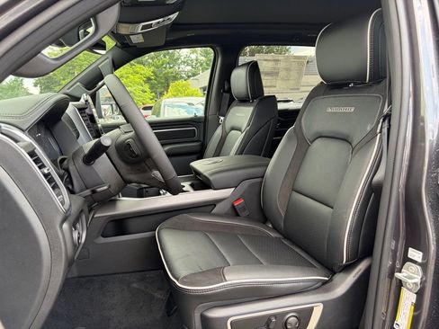 New 2026 RAM 1500 Laramie AWD/4WD image 29