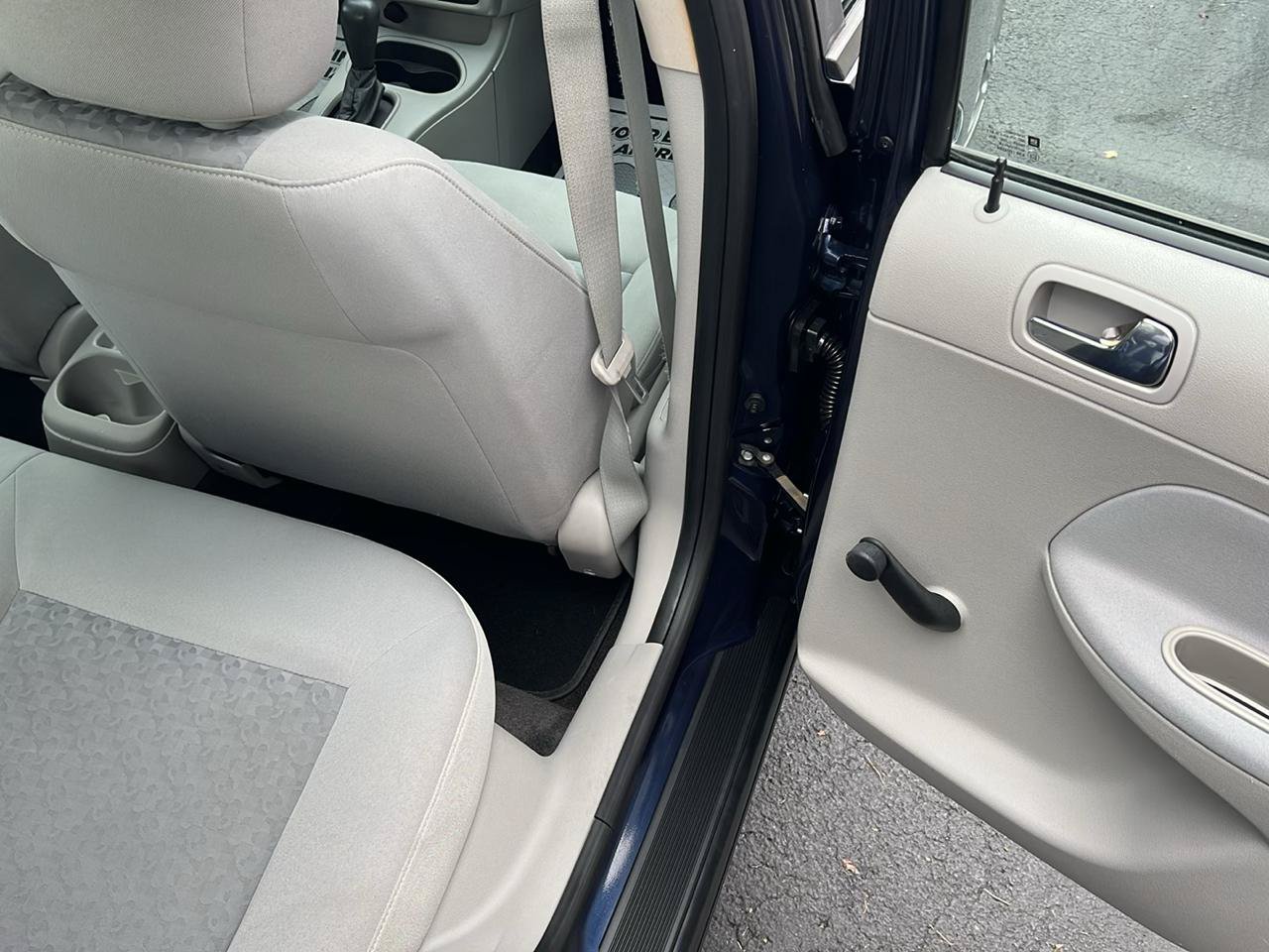 Used 2010 Chevrolet Cobalt LS FWD image 24