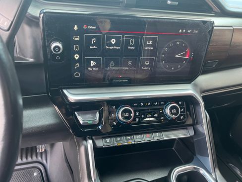 Used 2024 GMC Sierra 3500 Denali Ultimate image 12