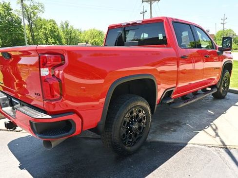 Used 2022 Chevrolet Silverado 2500 LTZ w/ LTZ Plus Package AWD/4WD image 5
