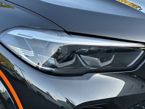 Used 2023 BMW X5 sDrive40i w/ M Sport Package image 12