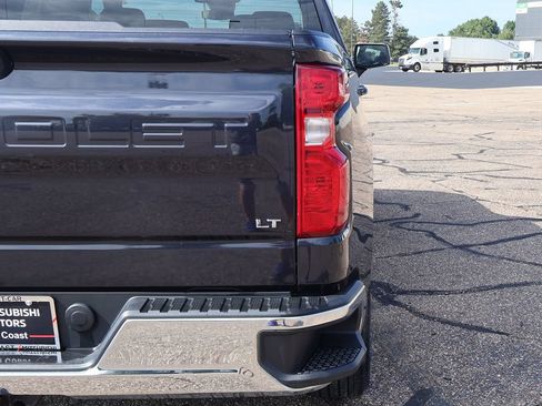 Used 2023 Chevrolet Silverado 1500 LT AWD/4WD image 15