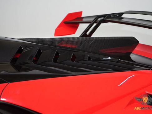 Used 2023 Lamborghini Huracan STO image 12