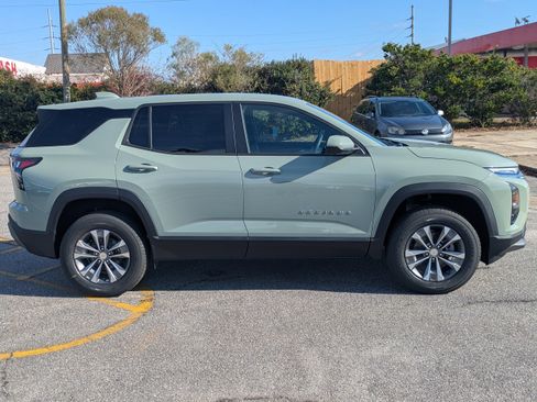 New 2026 Chevrolet Equinox LT w/ Safety and Technology Package image 3