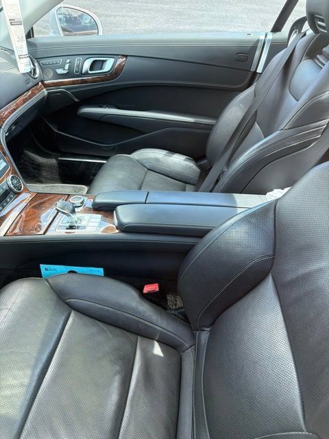 Used 2015 Mercedes-Benz SL 550 image 2
