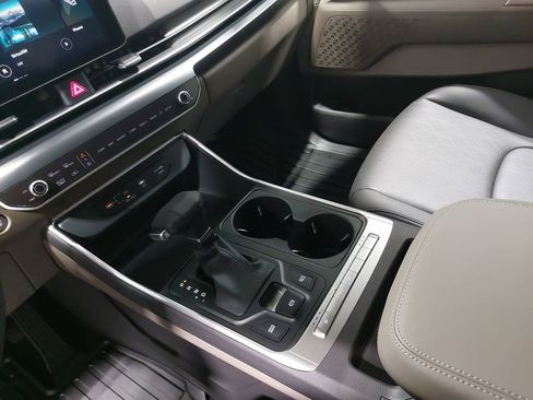 New 2026 Kia Carnival LXS image 27