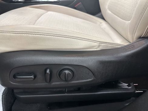 Certified 2021 Buick Encore GX Select image 47