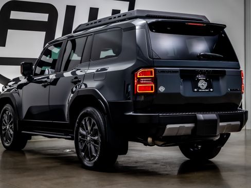 Used 2025 Toyota Land Cruiser w/ Premium Package image 28