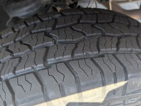 Used 2024 RAM 1500 Laramie image 15