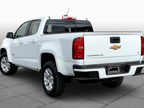 Used 2017 Chevrolet Colorado LT w/ LT Convenience Package RWD image 12