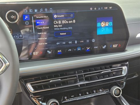 New 2026 Chevrolet Traverse LT w/ LPO, Floor Liner Package image 16