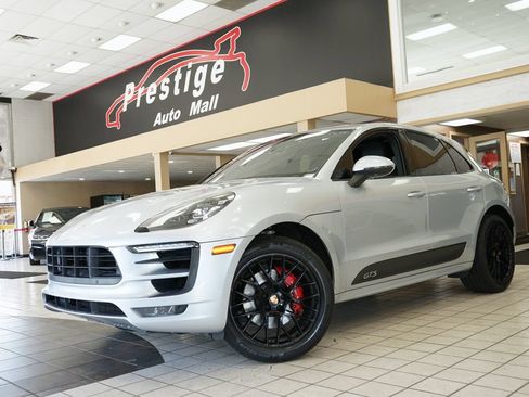 Used 2018 Porsche Macan GTS w/ Premium Package Plus AWD/4WD image 22