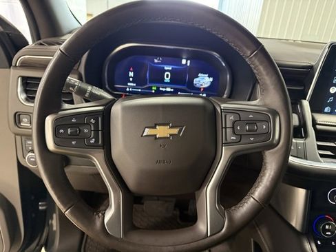 Used 2022 Chevrolet Tahoe LT w/ Luxury Package image 12