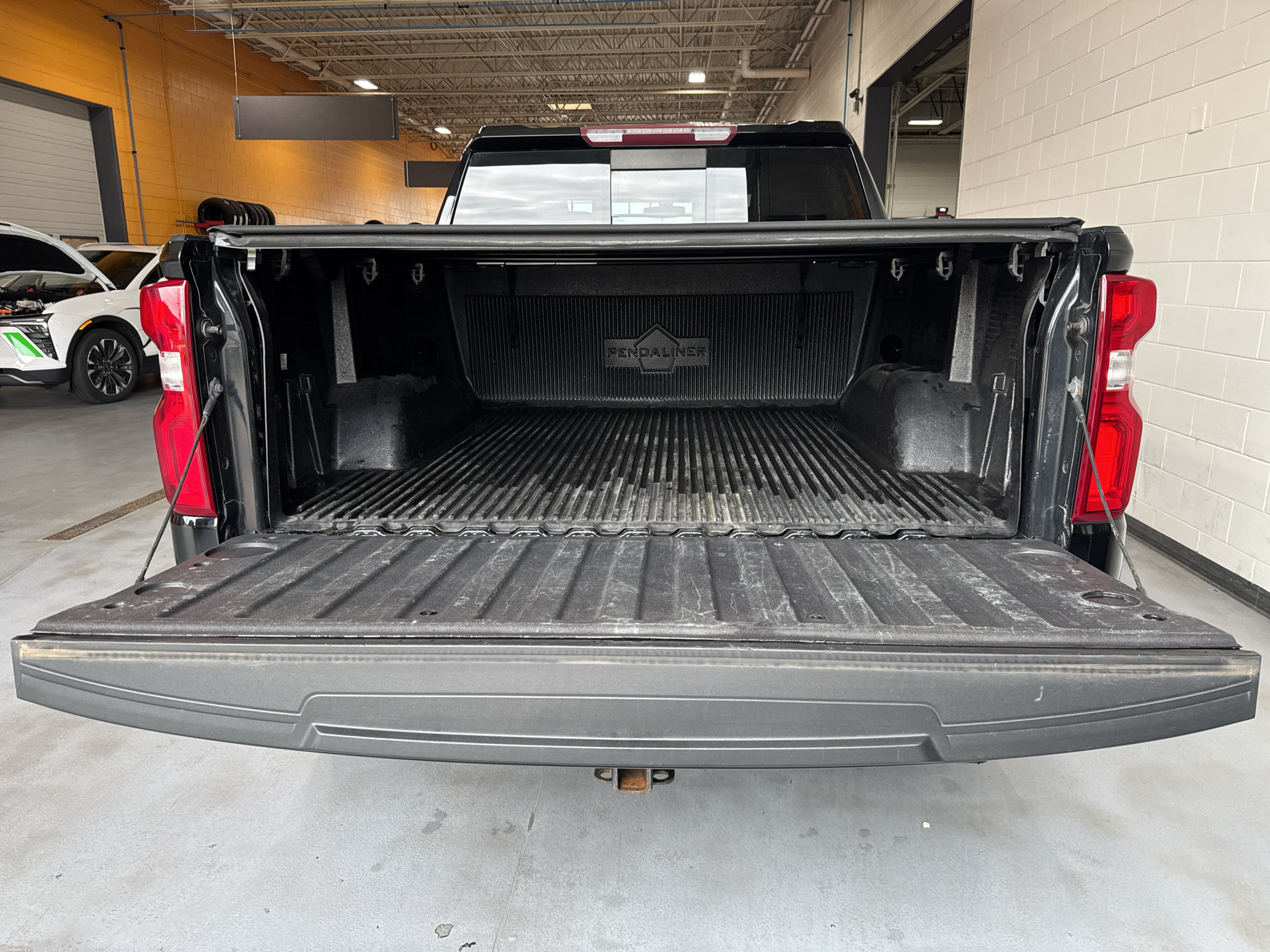 Used 2019 Chevrolet Silverado 1500 LT Trail Boss AWD/4WD image 23