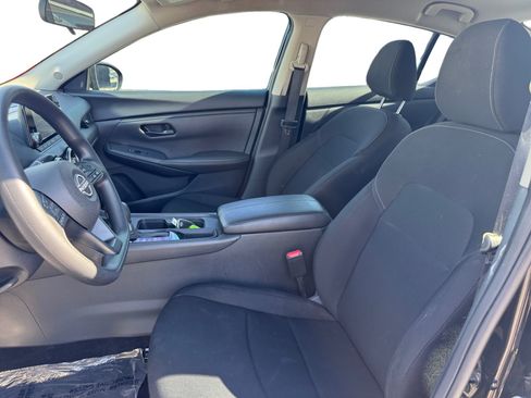 Used 2025 Nissan Sentra S FWD image 9