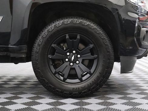 Used 2021 Chevrolet Colorado Z71 w/ Z71 Midnight Edition AWD/4WD image 4