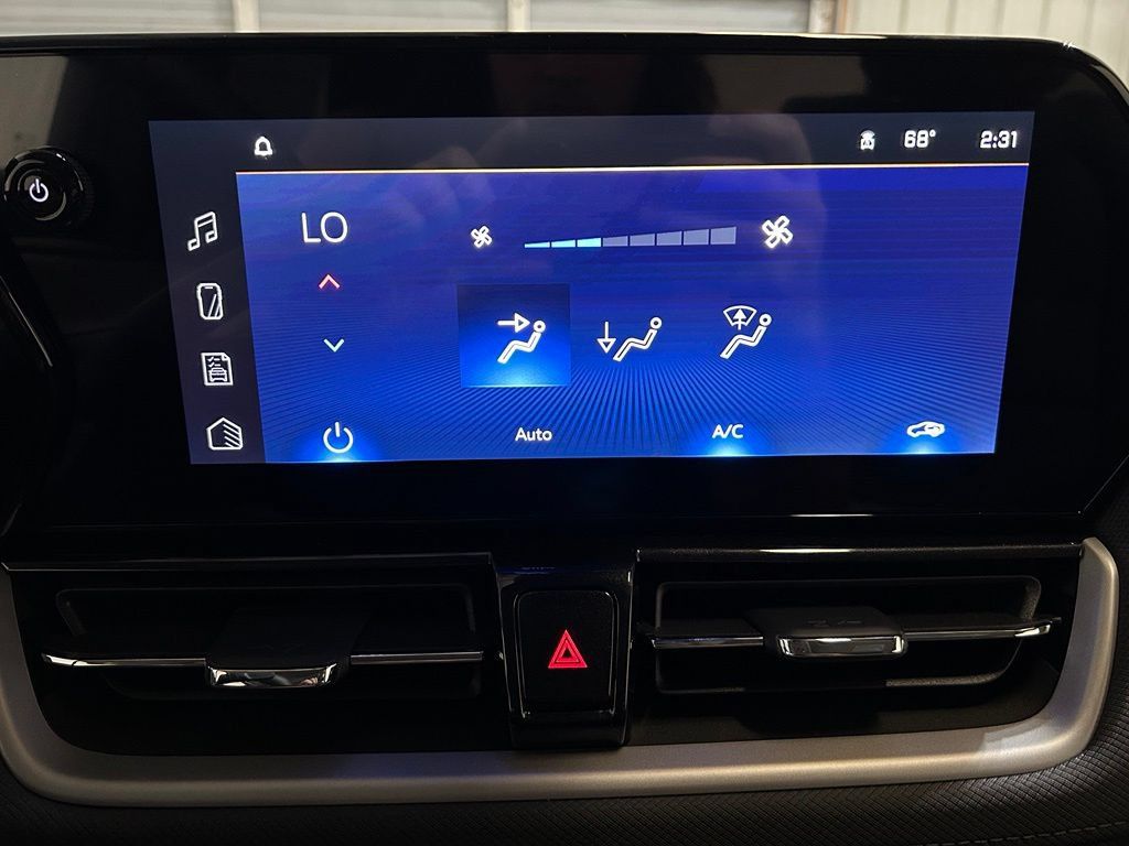 New 2026 Chevrolet TrailBlazer LT w/ Convenience Package AWD/4WD image 23