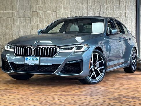 Used 2021 BMW 540i xDrive w/ M Sport Package image 2