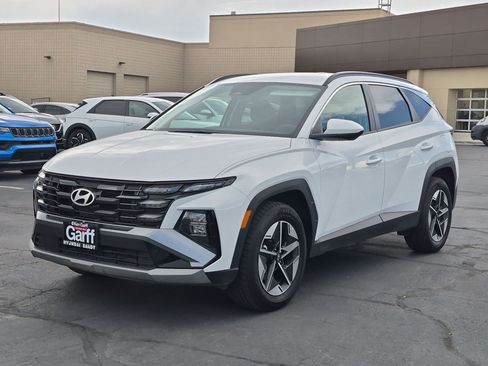 Certified 2025 Hyundai Tucson SEL AWD/4WD image 11