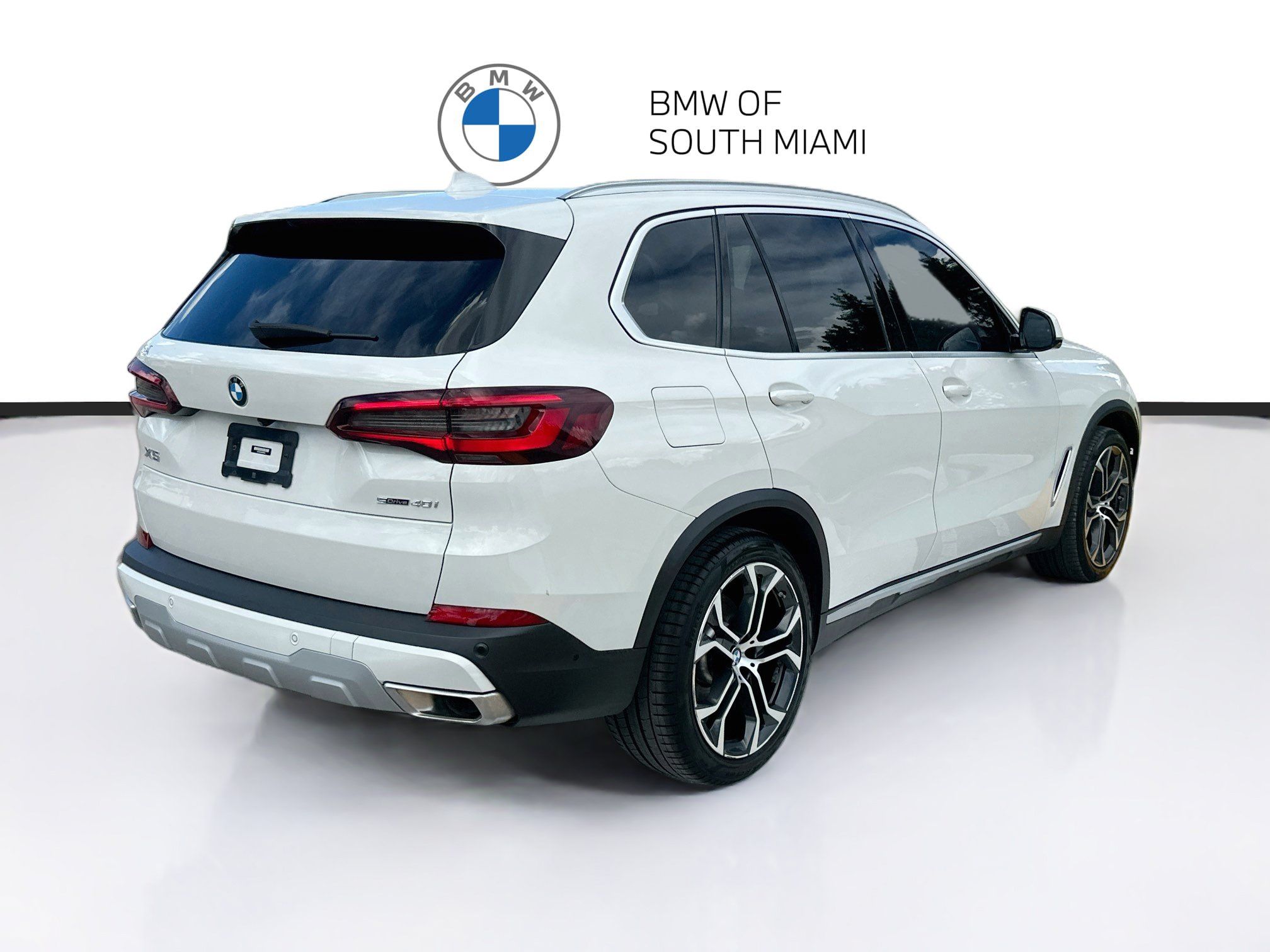 Certified 2023 BMW X5 sDrive40i w/ Parking Assistance Package RWD image 5