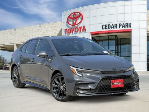 Used 2026 Toyota Corolla SE FWD image 1