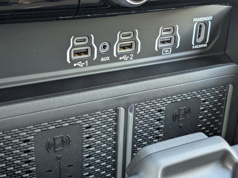 New 2026 RAM 2500 Limited AWD/4WD image 22