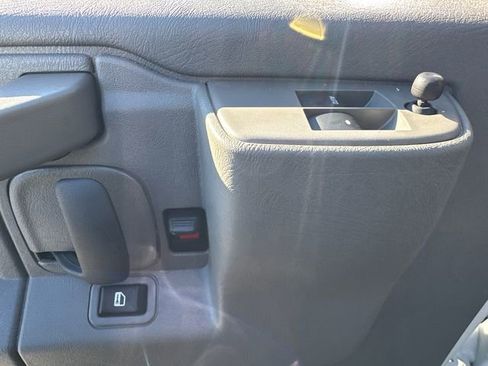 Used 2025 Chevrolet Express 2500 Extended w/ Communications Package image 17