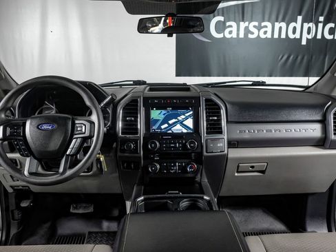 Used 2017 Ford F250 XLT w/ XLT Value Package AWD/4WD image 14